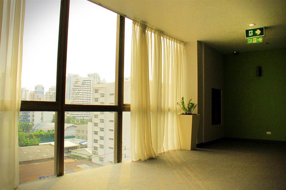 D Varee Xpress Makkasan Hotel Bangkok Exterior photo