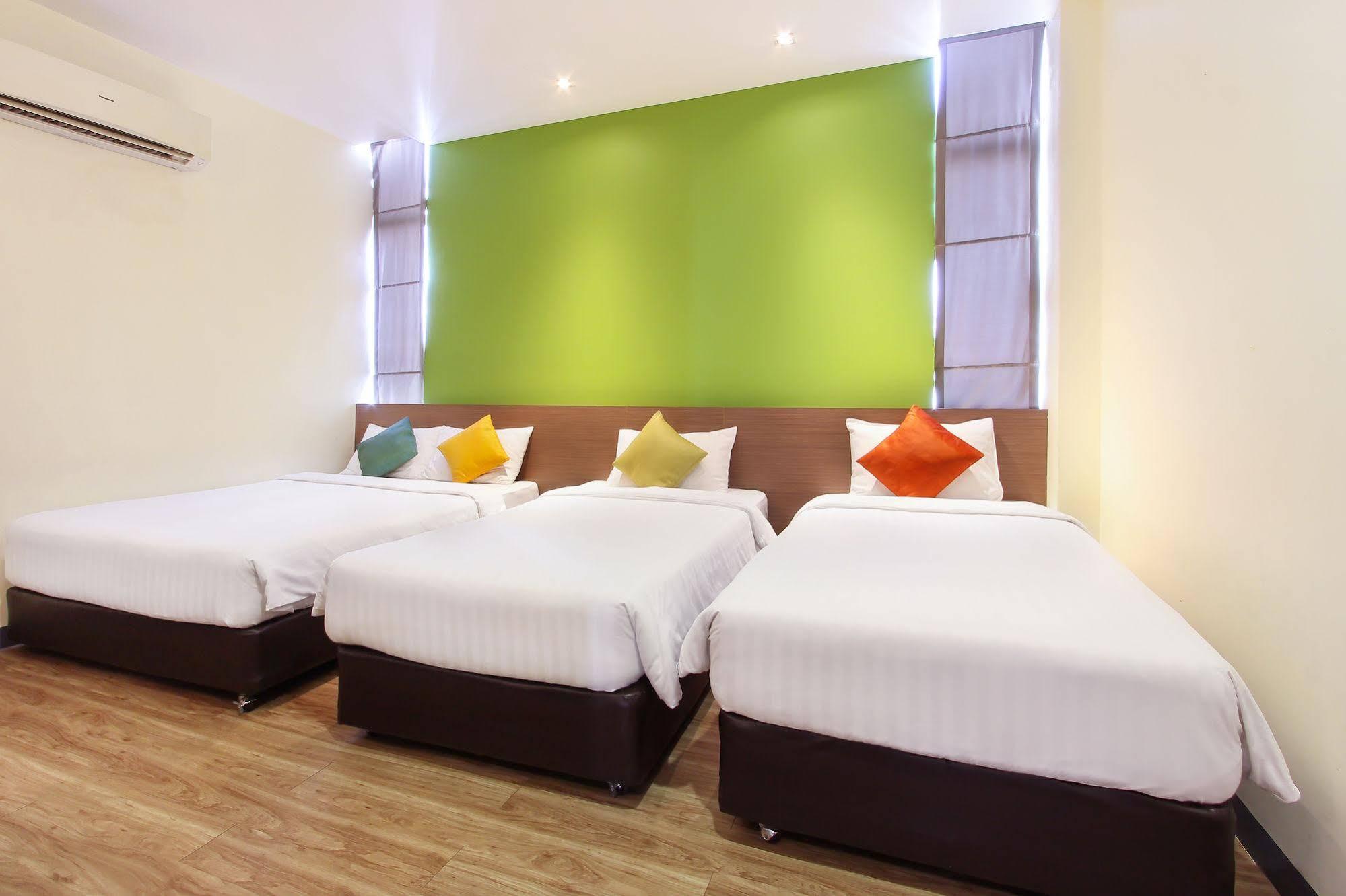 D Varee Xpress Makkasan Hotel Bangkok Exterior photo